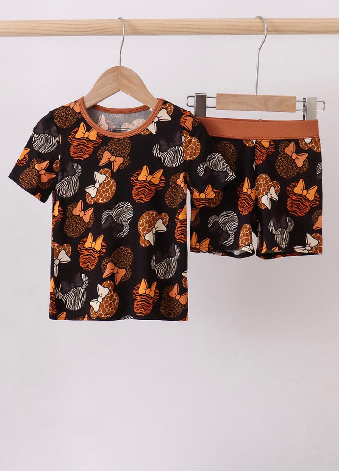 Brown characters bamboo pajamas set