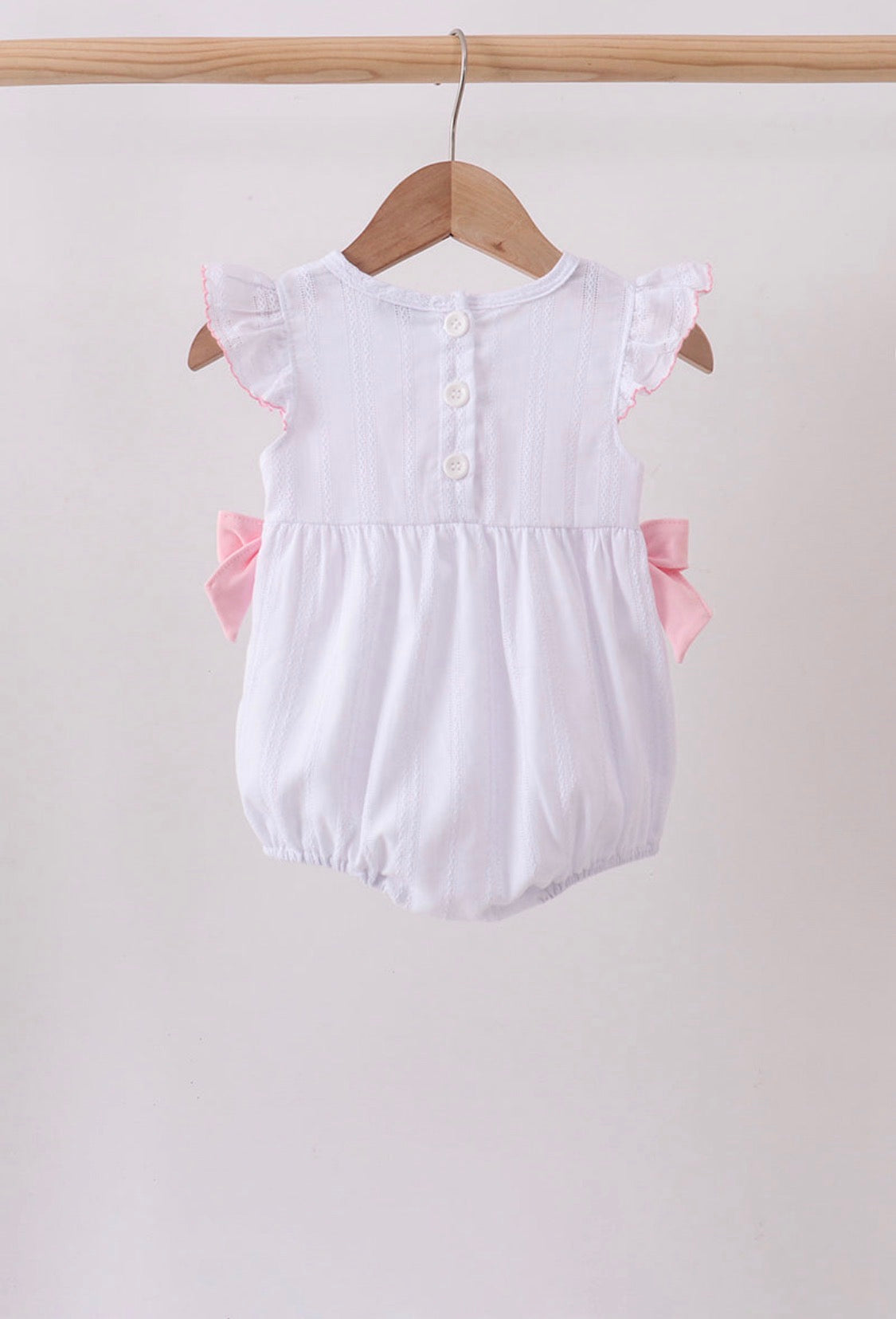 White bow smocked jacquard bubble