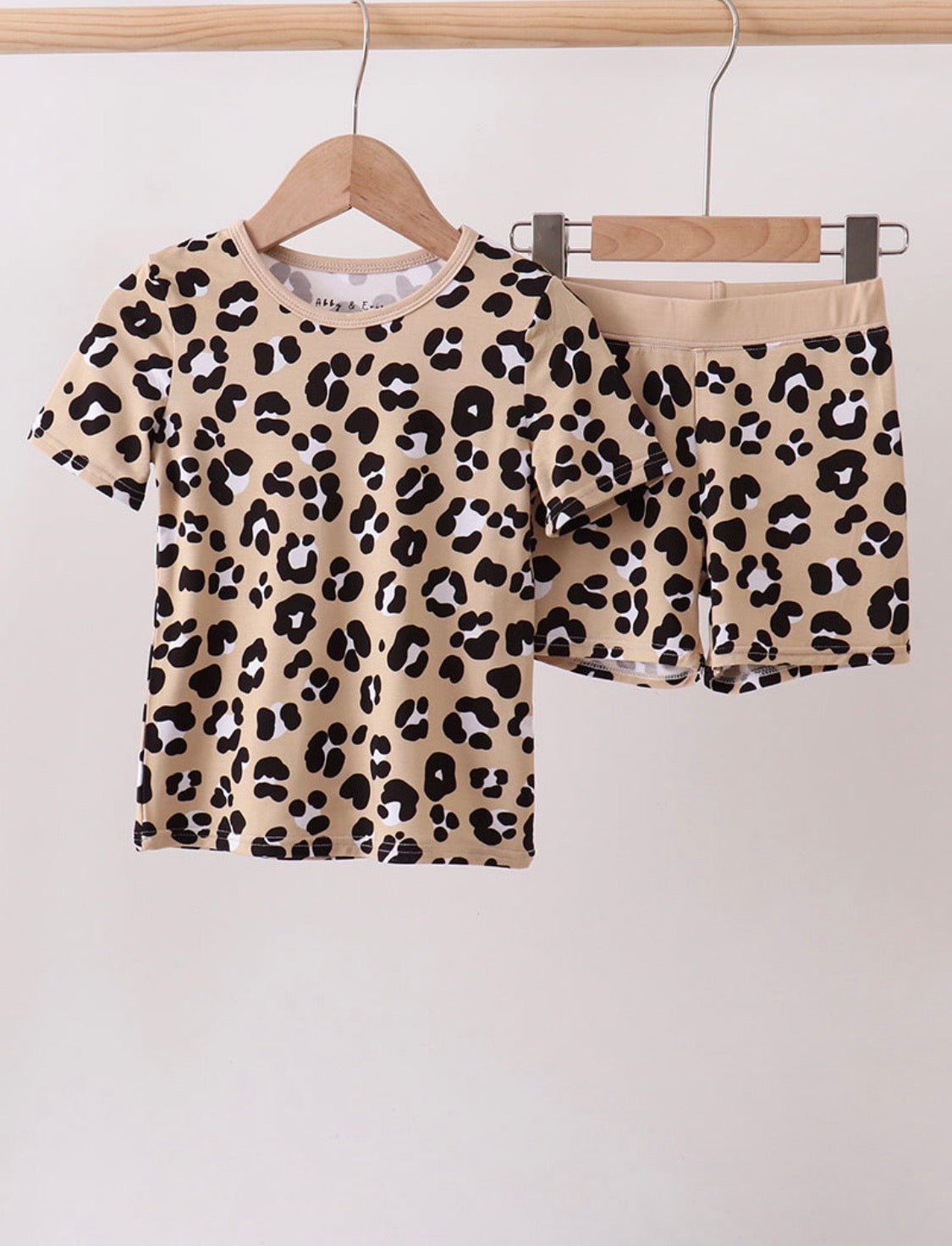 Leopard bamboo pajama set