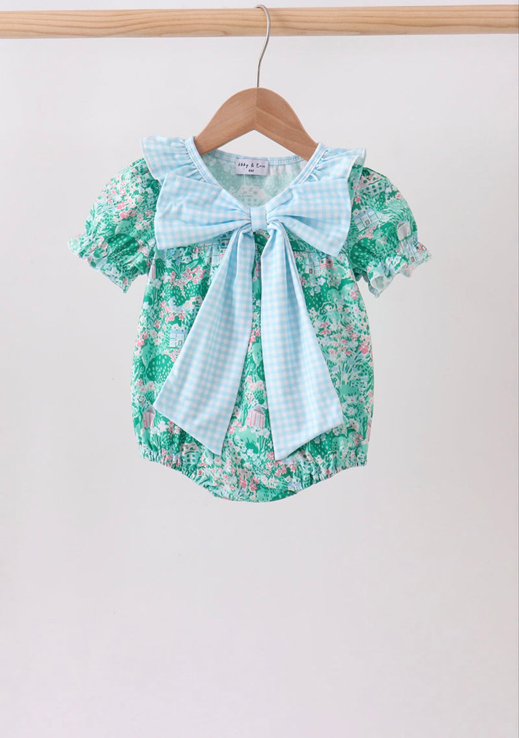 Green house floral bow bubble