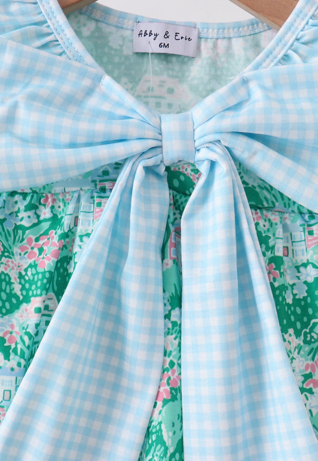 Green house floral bow bubble