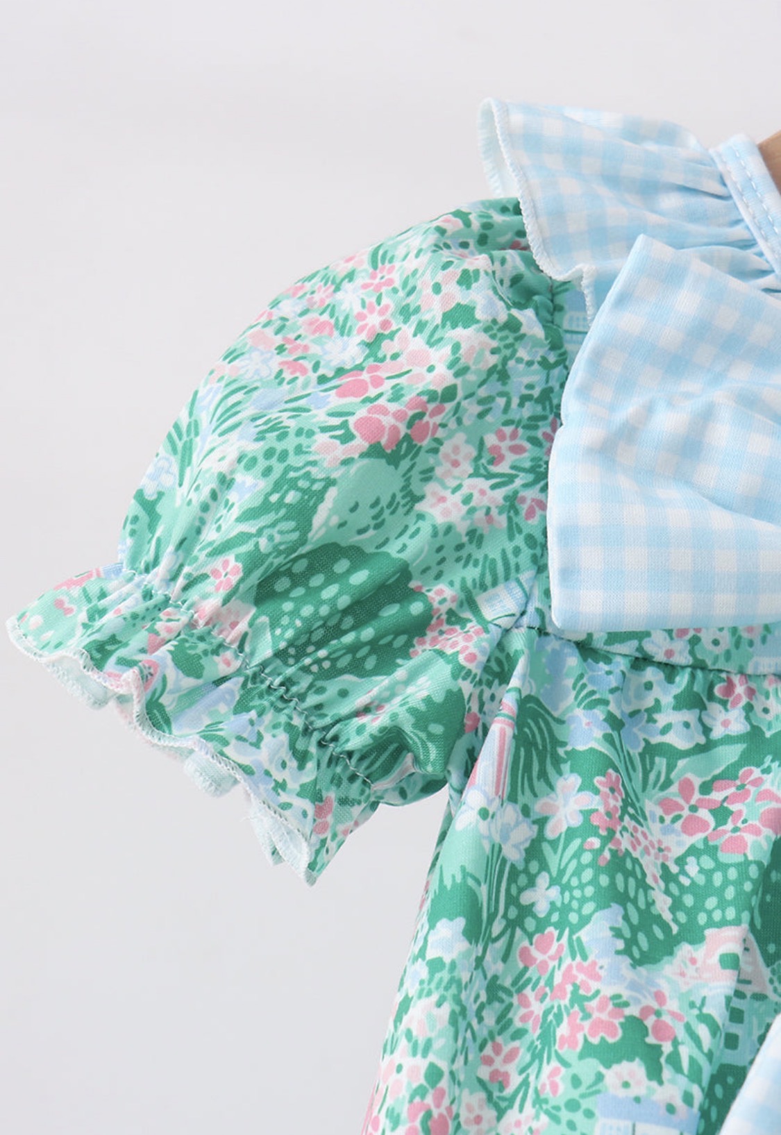 Green house floral bow bubble